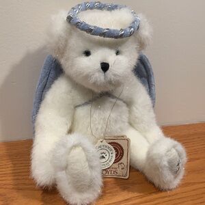 Boyd’s Bears Kaylie Angelfrost plush angel bear